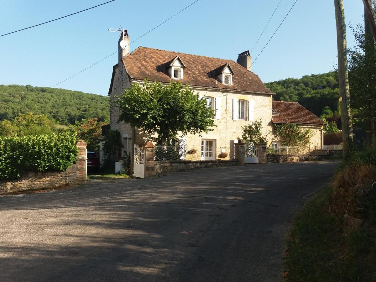 Les Trois Prunelles Saint-Pierre-Toirac Exterior photo