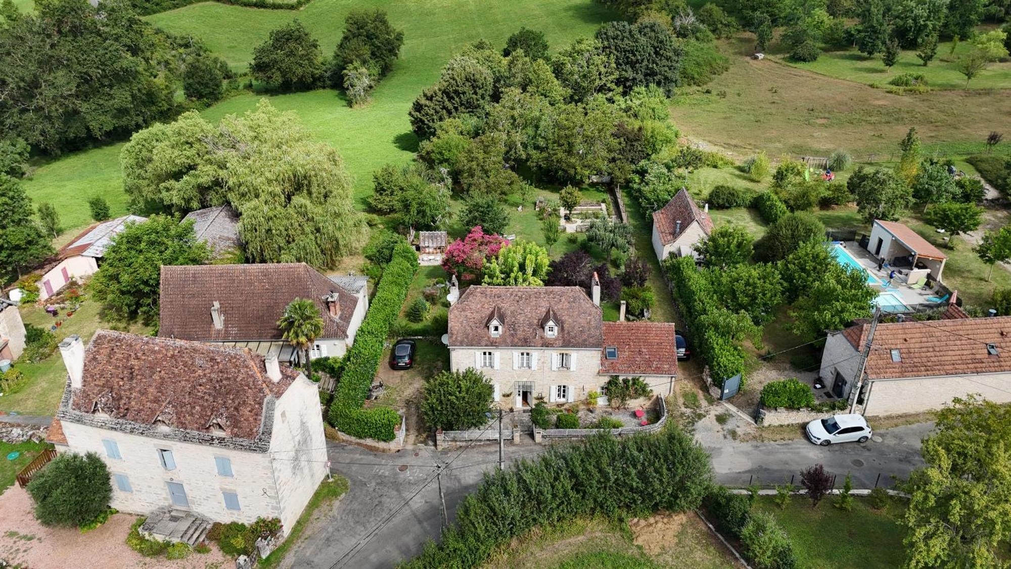 Les Trois Prunelles Saint-Pierre-Toirac Exterior photo