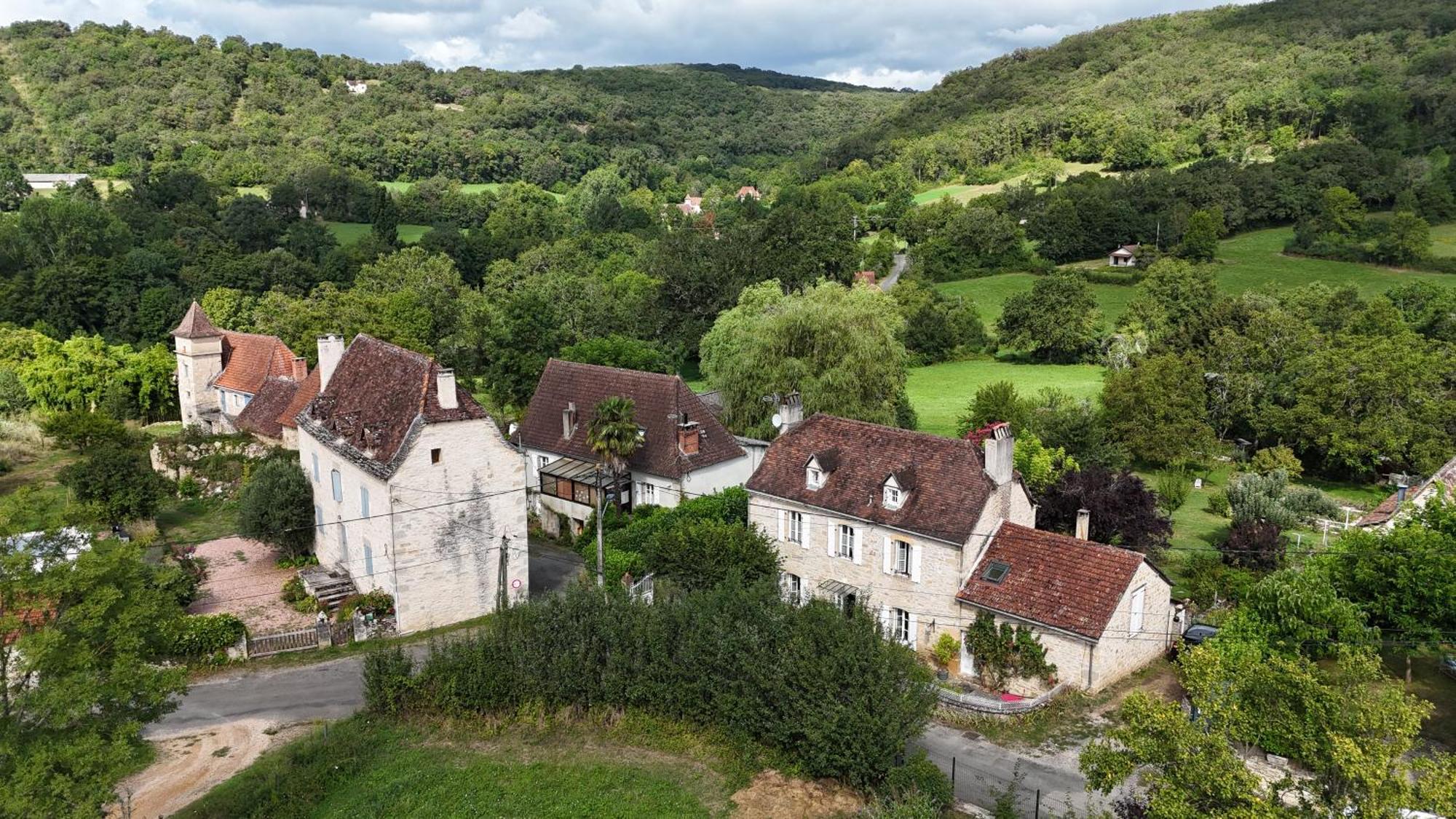 Les Trois Prunelles Saint-Pierre-Toirac Exterior photo